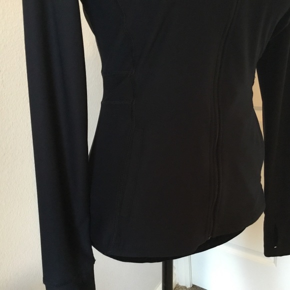 Apana Peplum Activewear Black Jacket - Picture 7 of 12